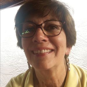 Meet your Posher, Denise